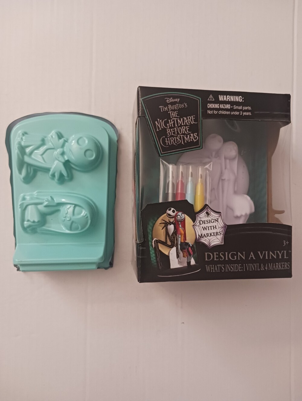 2 Disney's Nightmare Before Christmas Kits Pour N' Paint Plaster + Vinyl Markers